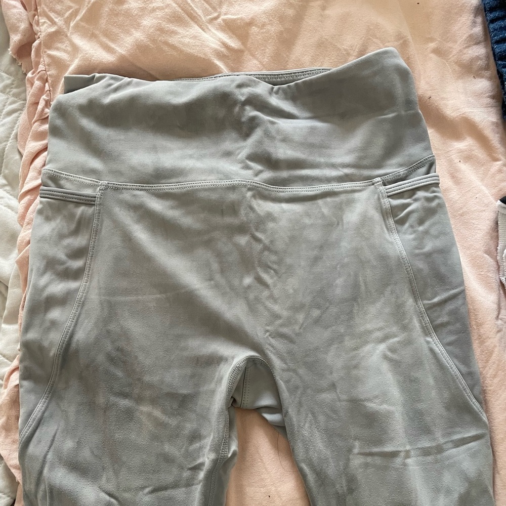 Born primitive eccentric leggings